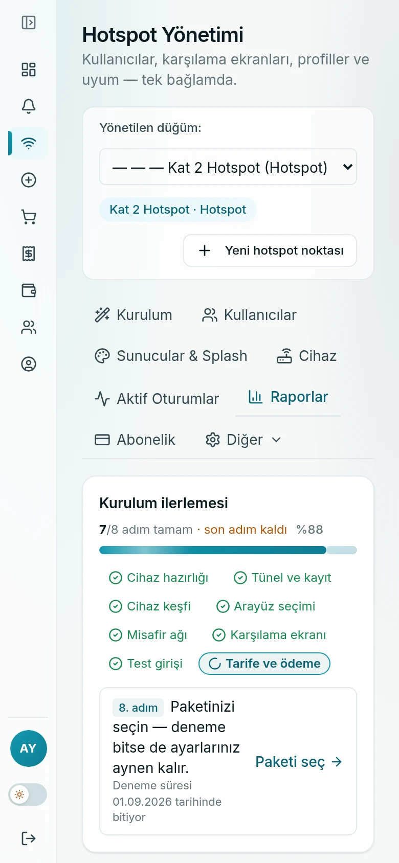 Aynı ekranın telefon görünümü; sol menü kapalı, içerik tek sütun.