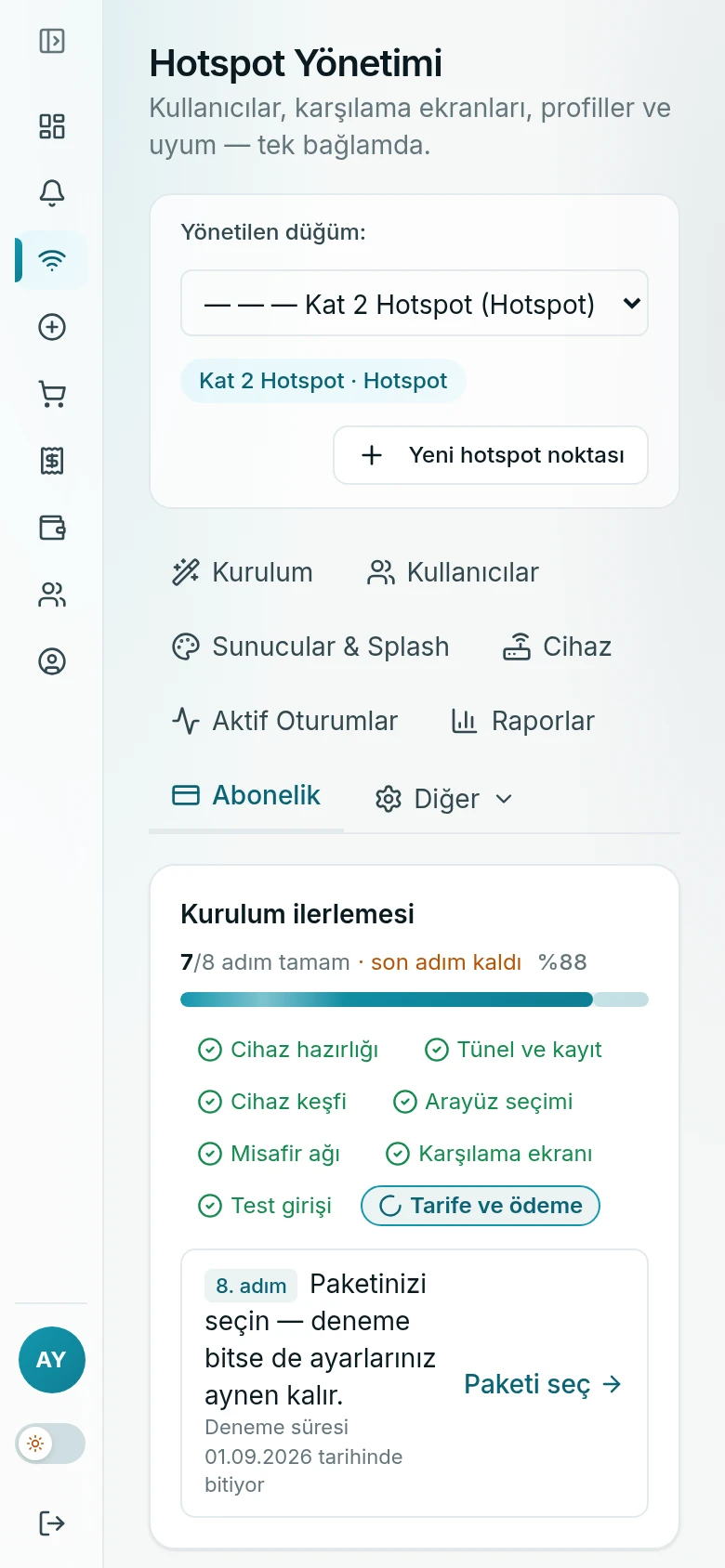 Aynı ekranın telefon görünümü; sol menü kapalı, içerik tek sütun.