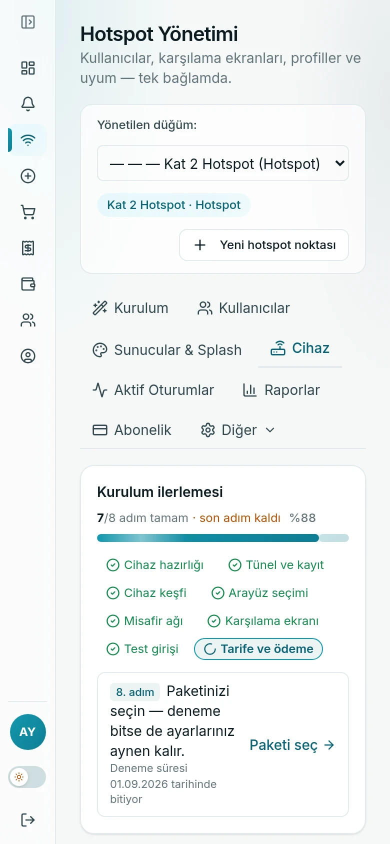 Aynı ekranın telefon görünümü; sol menü kapalı, içerik tek sütun.